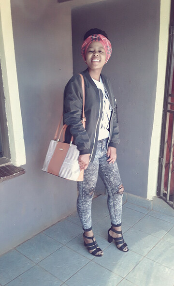 Yana, 25 Soweto, Gauteng, South Africa