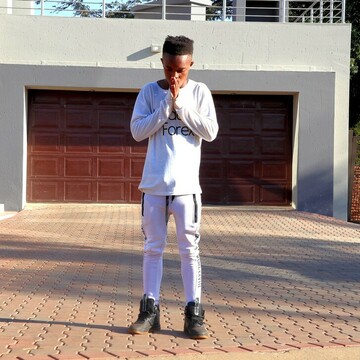 Owen4, 27 Vosloorus, Gauteng, South Africa