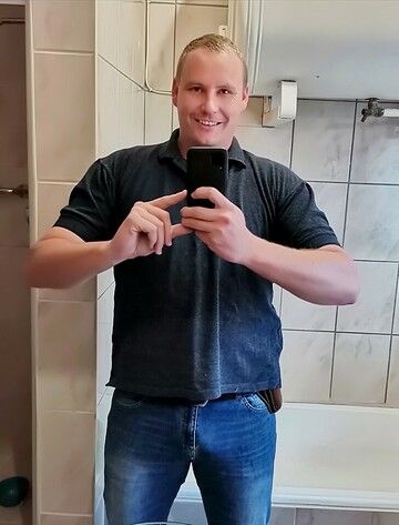 Hennie3, 33 Krugersdorp, Gauteng, South Africa