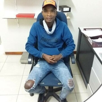 emmanuel41, 30 Hoedspruit, Limpopo, South Africa
