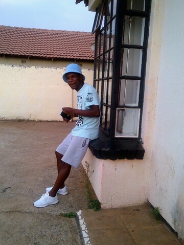 Btee btee, 28 Soweto, Gauteng, South Africa
