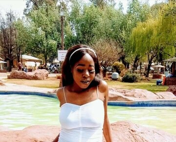 Ýola03, 26 Soweto, Gauteng, South Africa