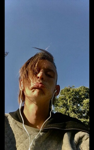 Dee117130, 26 Johannesburg, Gauteng, South Africa