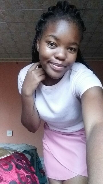 Dimphow, 24 Soweto, Gauteng, South Africa