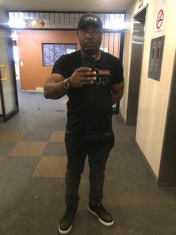 Edmond, 39 Johannesburg, Gauteng, South Africa