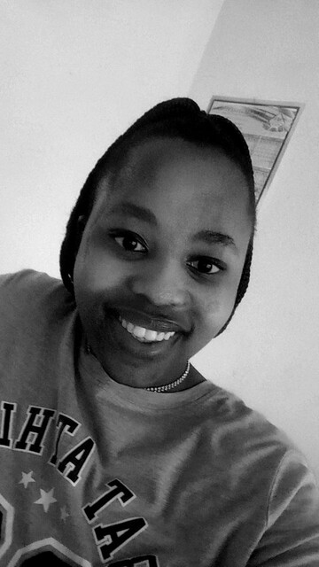 Unathi, 20 Soweto, Gauteng, South Africa