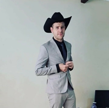 Weirdo, 32 Pretoria, Gauteng, South Africa