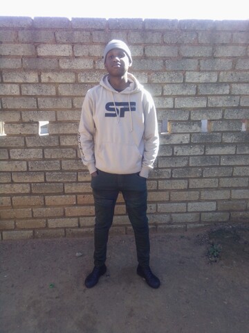 simz, 19 Johannesburg, Gauteng, South Africa