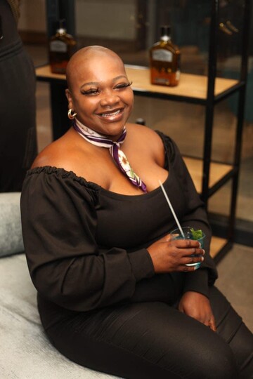 Thando, 38 Bellville, Western Cape, South Africa