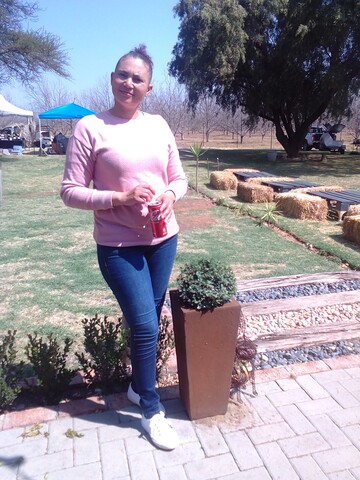 Looks, 49 Jan Kempdorp, Northern Cape, South Africa