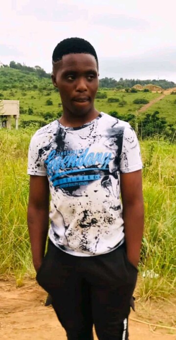 Luyanda45, 20 Newcastle, KwaZulu-Natal, South Africa