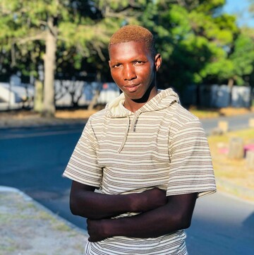 yolisa, 21 Cape Town, Western Cape, South Africa