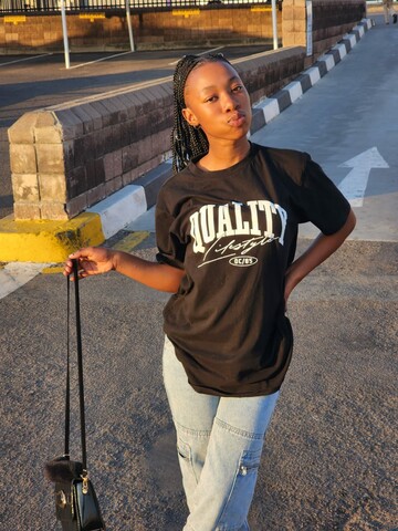 Royalty361, 24 Johannesburg, Gauteng, South Africa