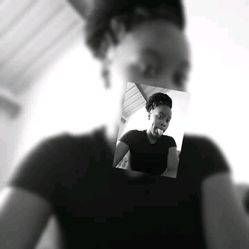 Zandi Precious, 22 Mamelodi, Gauteng, South Africa