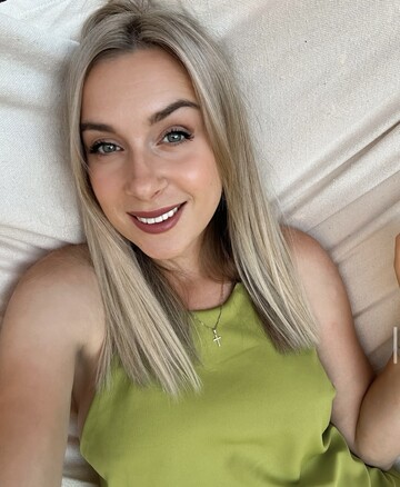 Scarlet, 28 Cape Town, Western Cape, South Africa