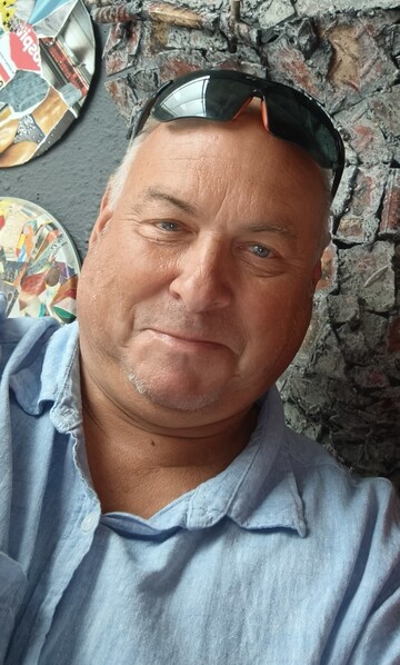 Rian, 57 Strand, Western Cape, South Africa