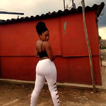 Thando, 22 Johannesburg, Gauteng, South Africa