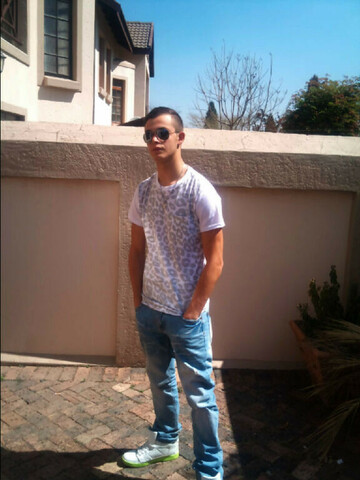 MrConfidence, 32 Johannesburg, Gauteng, South Africa