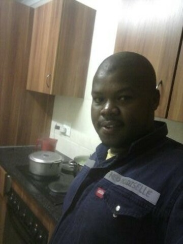 ngozi, 39 Rustenburg, North West, South Africa