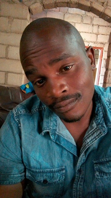 Nhlanhlaqawenkosi, 36 Malelane, Mpumalanga, South Africa