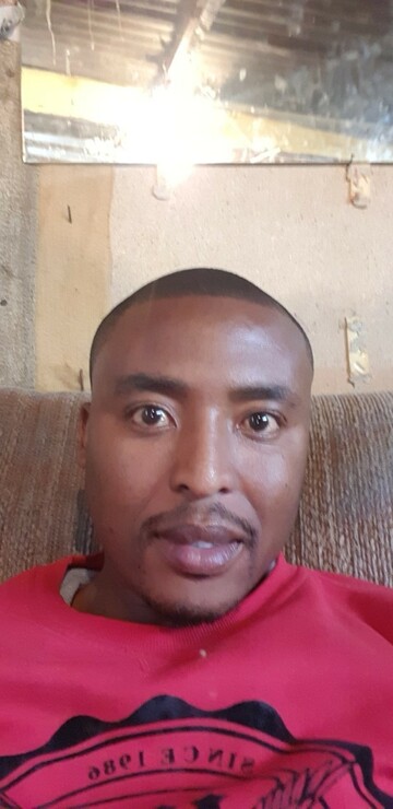 tebo12, 40 Benoni, Gauteng, South Africa