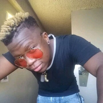 TOKOLOGO, 27 Johannesburg, Gauteng, South Africa