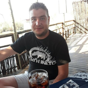 Gebreektehart, 37 Brits, North West, South Africa