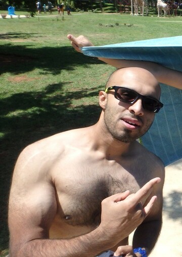 Luke08, 38 Johannesburg, Gauteng, South Africa