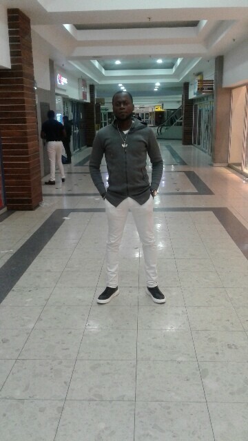Longayo, 35 Johannesburg, Gauteng, South Africa